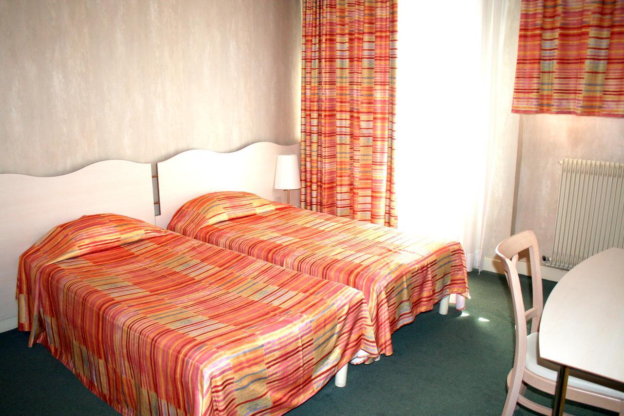 Hotel Eiffel Blomet Paris Ruang foto