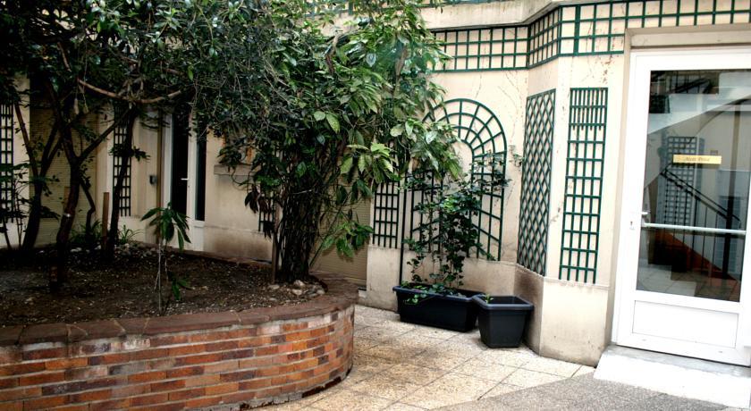 Hotel Eiffel Blomet Paris Bagian luar foto