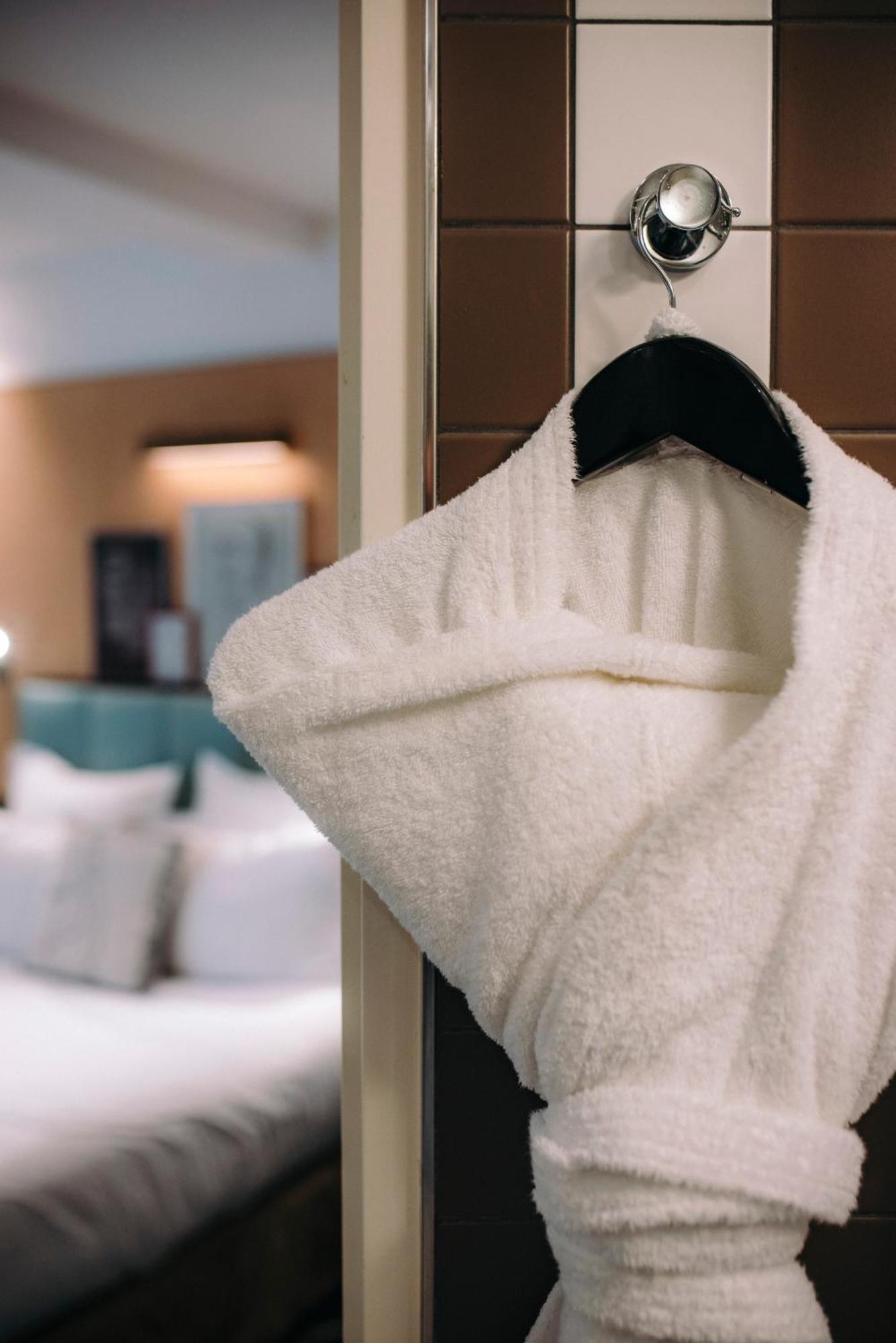 Hotel Eiffel Blomet Paris Bagian luar foto